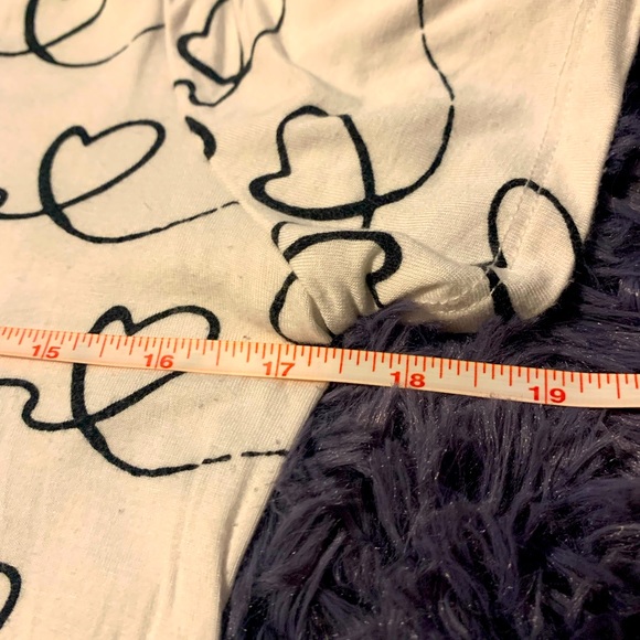 🖤🤍 Cute & Comfy Apt.9 T-shirt, Sz. S - Picture 2 of 4